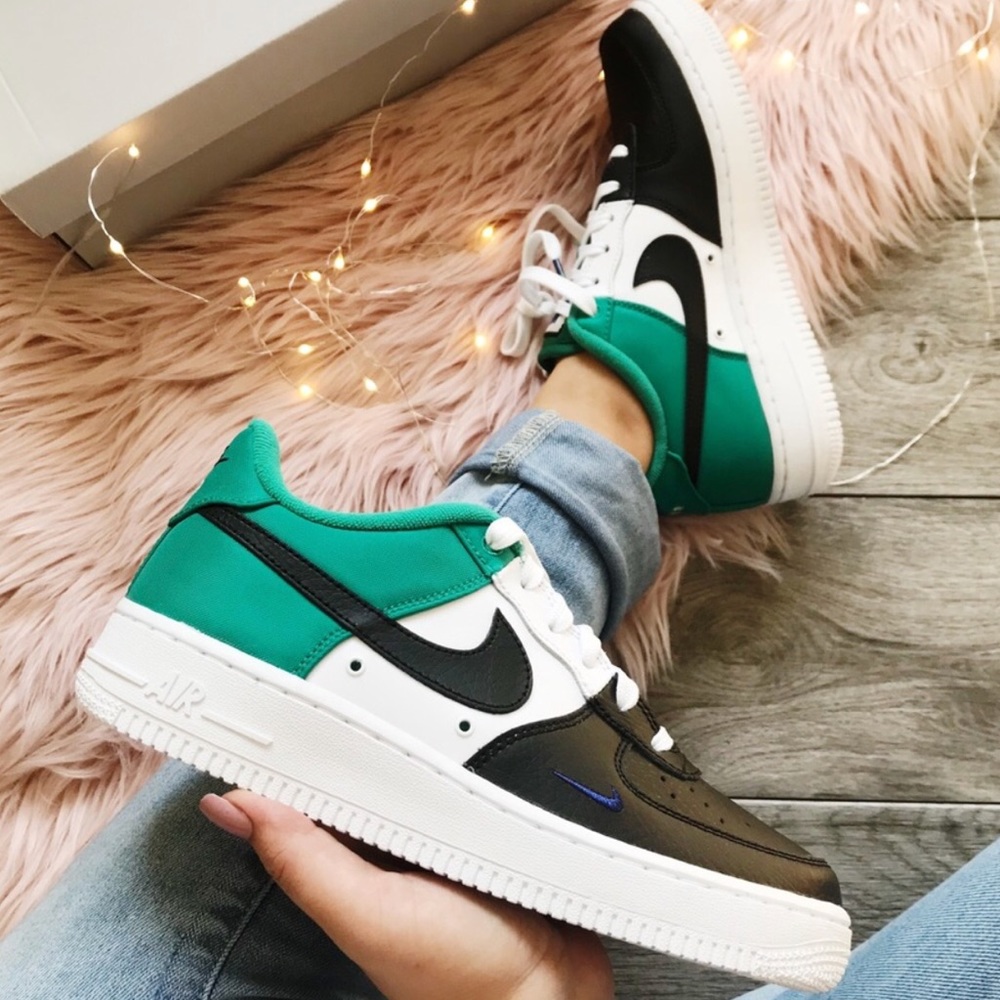 New nike air force 1 LV8 sneakers - Picture 2 of 7